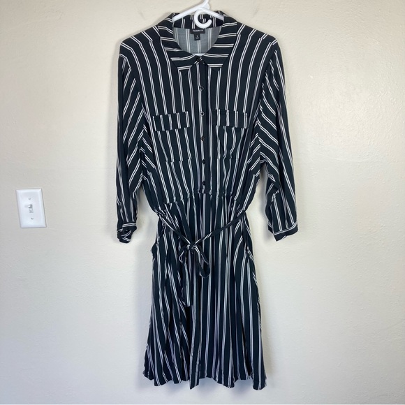 Torrid Mini Challis Button Front Shirt Dress Black White Striped - Picture 3 of 8